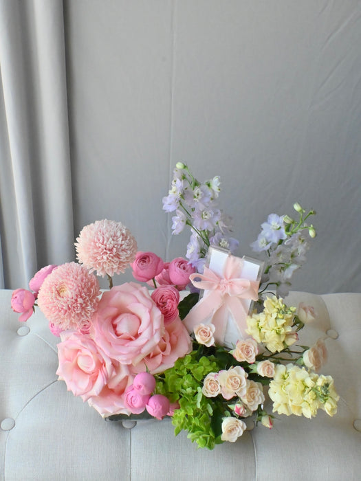 Sweet Wishes Cash Gift Arrangement