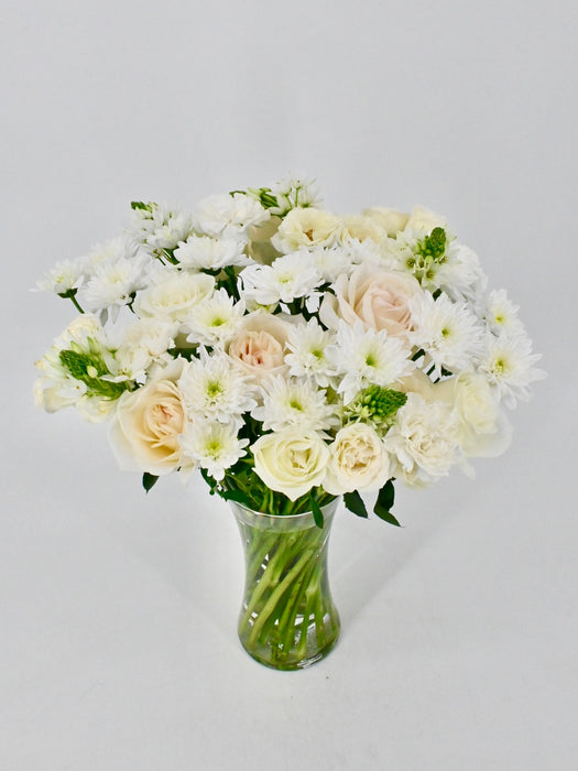 Customized White Bouquet in a Vase With delivery fee for Ms. SM