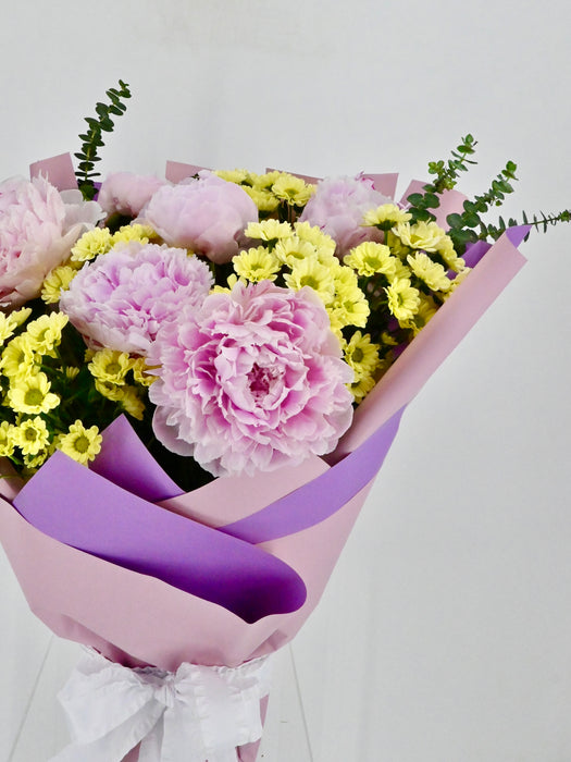 Sara Bernhardt Bouquet