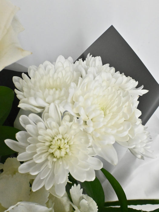 Candlelight White Bouquet